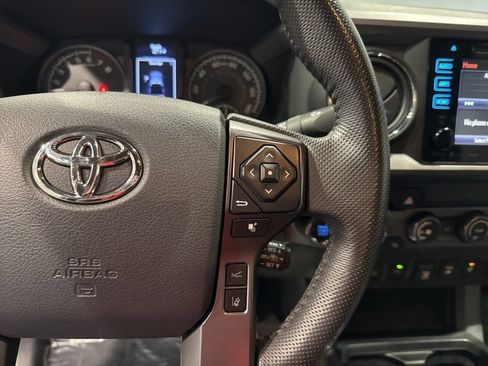 Used 2019 Toyota Tacoma TRD Sport image 26