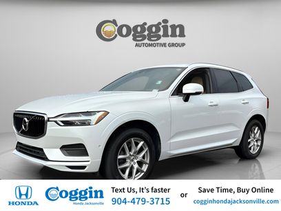 Used 2019 Volvo XC60 T5 Momentum w/ Premium Package
