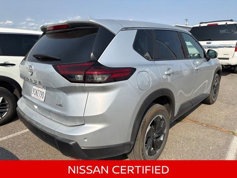 Certified 2025 Nissan Rogue SV AWD/4WD image 7