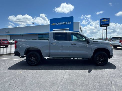 Used 2024 Chevrolet Silverado 1500 Custom Trail Boss w/ Turbomax Blackout Package AWD/4WD image 5