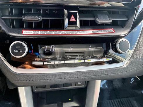 Used 2025 Toyota Corolla Cross AWD Hybrid image 23