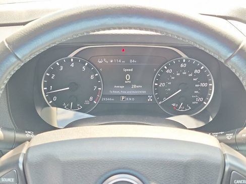 Used 2022 Nissan Frontier SV AWD/4WD image 25