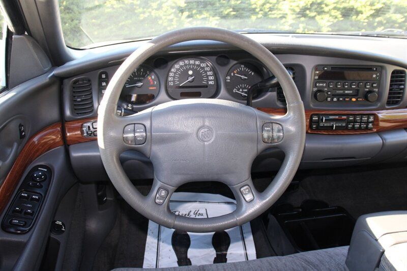 Used 2002 Buick Le Sabre Custom w/ Prestige Pkg FWD image 17