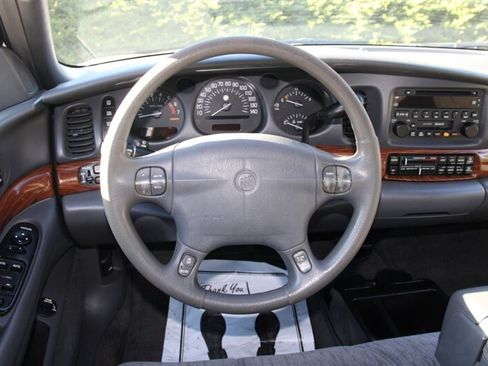 Used 2002 Buick Le Sabre Custom w/ Prestige Pkg FWD image 17