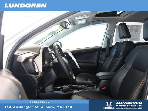 Used 2015 Toyota RAV4 Limited w/ Technology Package AWD/4WD image 10