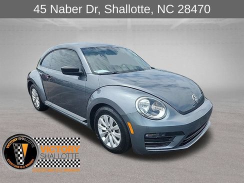 Used 2017 Volkswagen Beetle 1.8T S FWD image 1