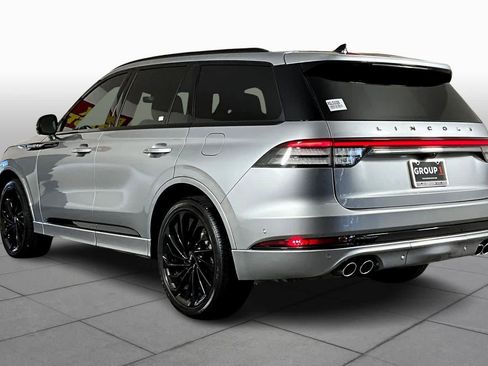 Used 2024 Lincoln Aviator Black Label w/ Jet Package image 10