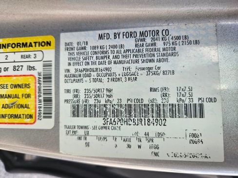 Used 2018 Ford Fusion SE w/ Fusion SE Technology Package FWD image 30