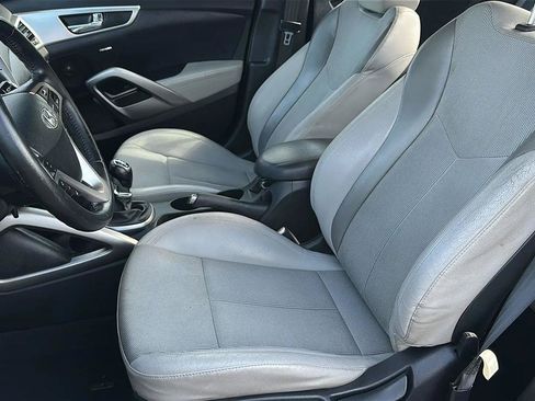Used 2013 Hyundai Veloster w/ Style Pkg FWD image 21