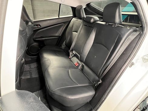 Used 2019 Toyota Prius FWD image 19