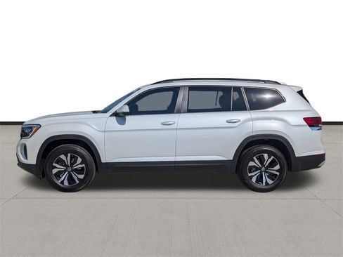 New 2026 Volkswagen Atlas SE image 8