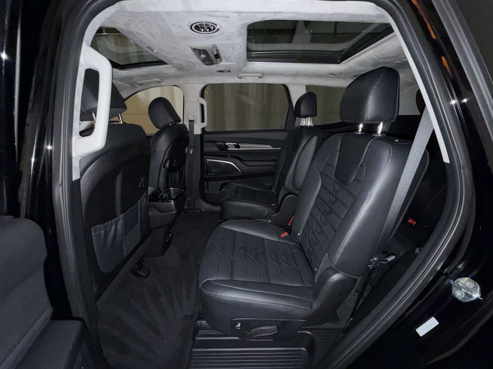 Used 2022 Kia Telluride SX w/ SX Prestige Package AWD/4WD image 30