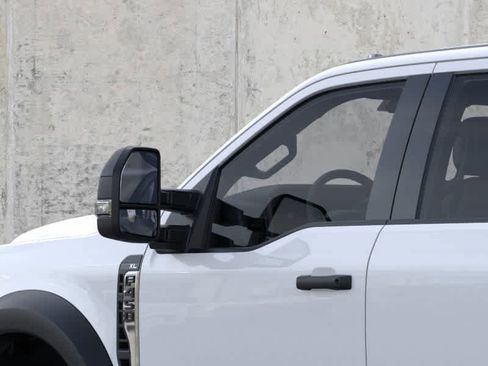 New 2026 Ford F450 XL w/ XL Chrome Package image 36