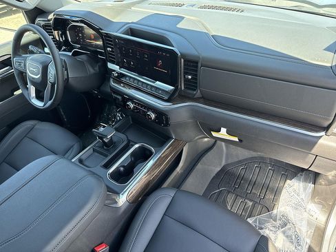 New 2026 GMC Sierra 1500 Elevation w/ Elevation Premium Package AWD/4WD image 29