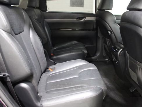 Used 2021 Hyundai Palisade SEL w/ Premium Package image 24
