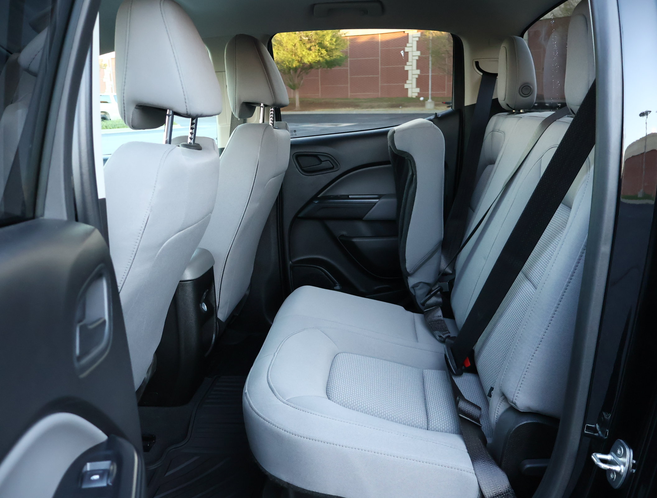 Used 2021 Chevrolet Colorado W/T w/ Custom Special Edition RWD image 17