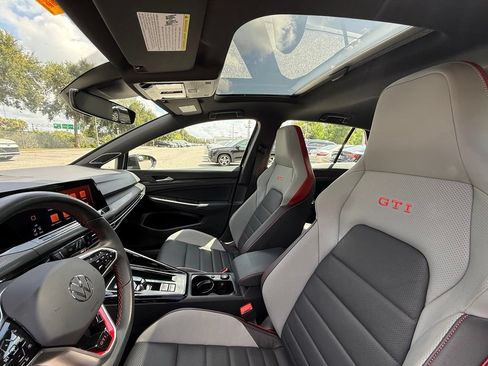 Used 2024 Volkswagen GTI Autobahn FWD image 20
