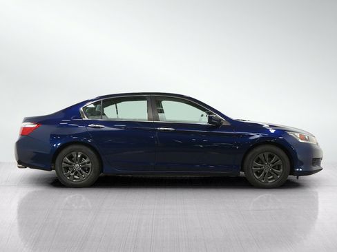 Used 2013 Honda Accord LX image 6