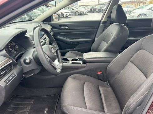 Used 2024 Nissan Altima 2.5 SV FWD image 26