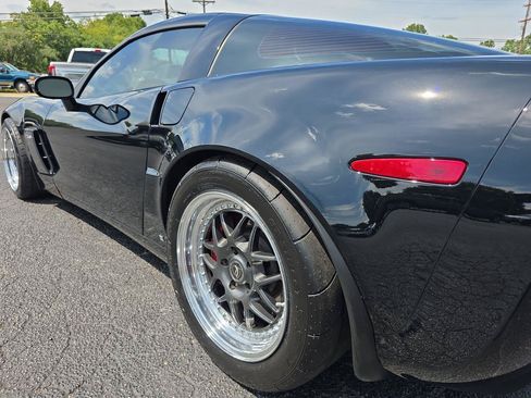 Used 2006 Chevrolet Corvette Z06 w/ Preferred Equipment Group RWD image 33