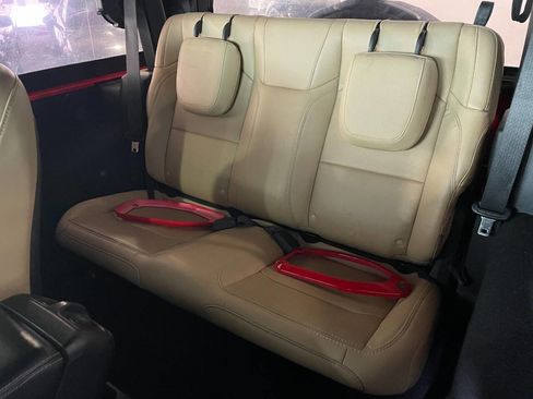 Used 2019 Jeep Wrangler Rubicon w/ Cold Weather Group image 20