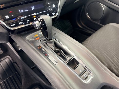 Used 2019 Honda HR-V EX image 17