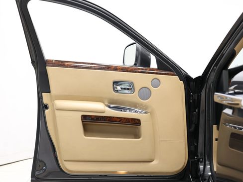 Used 2011 Rolls-Royce Ghost RWD image 12