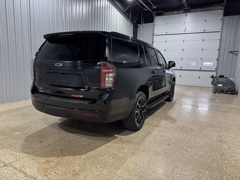 Used 2024 Chevrolet Suburban RST w/ Luxury Package image 6