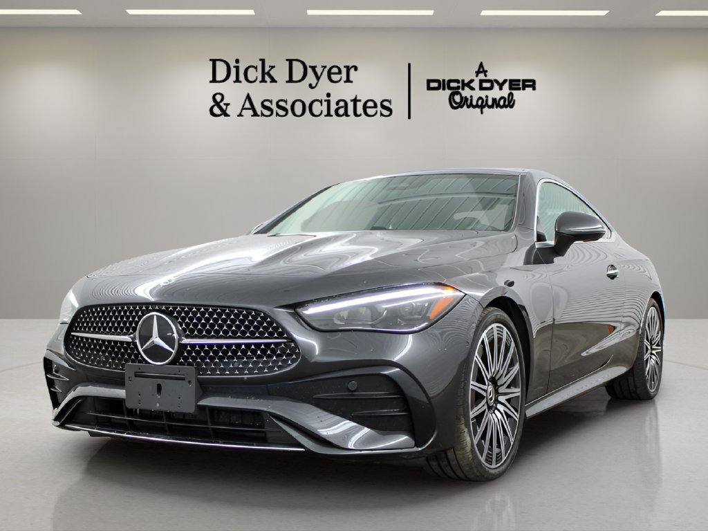 Used 2025 Mercedes-Benz CLE 300 4MATIC Coupe image 7