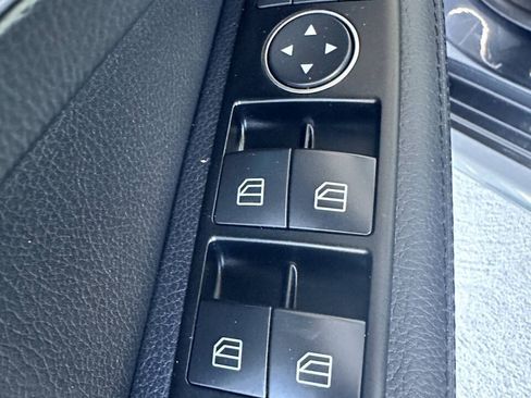 Used 2014 Mercedes-Benz E 350 Sedan image 8