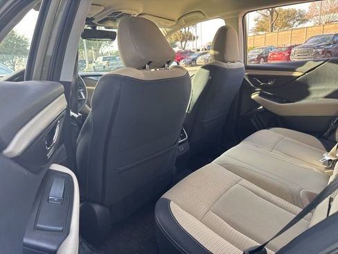 Used 2025 Subaru Outback Premium image 10