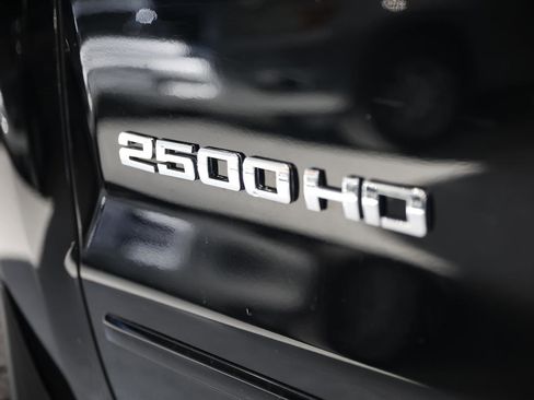 Used 2017 Chevrolet Silverado 2500 LT w/ LT Convenience Package image 37