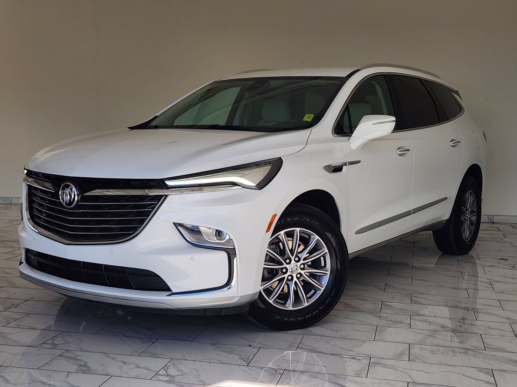 Used 2023 Buick Enclave Essence w/ Trailering Package, 5000 lbs. FWD image 1