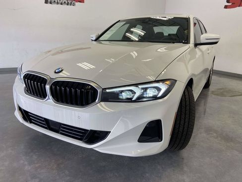 Used 2025 BMW 330i xDrive Sedan w/ Convenience Package AWD/4WD image 5