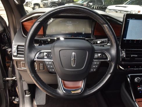 Certified 2024 Lincoln Navigator Reserve AWD/4WD image 23