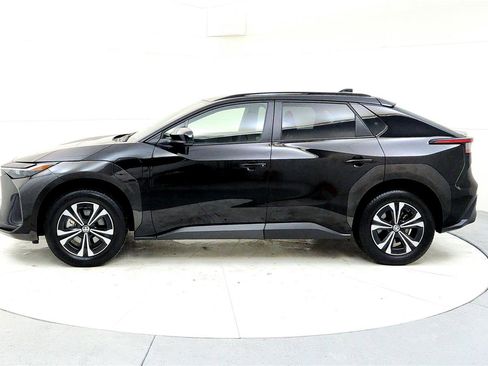 Certified 2023 Toyota bZ4X XLE image 3