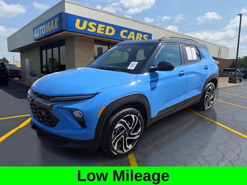 Used 2024 Chevrolet TrailBlazer RS w/ Driver Confidence Package AWD/4WD image 1