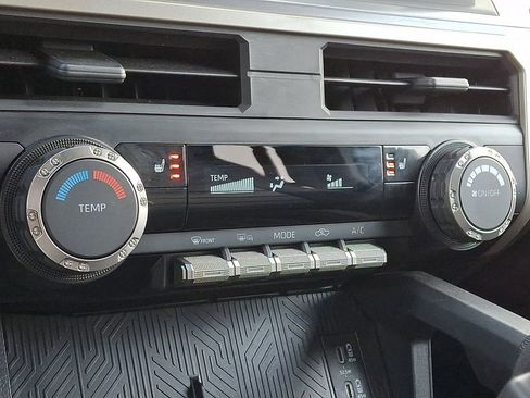 Used 2025 Toyota Tacoma SR5 image 17