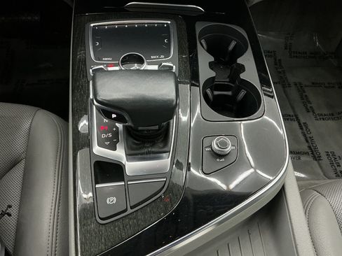 Used 2019 Audi Q7 3.0T Premium Plus AWD/4WD image 38