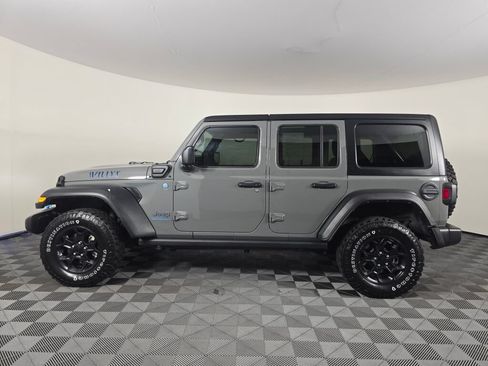 Used 2023 Jeep Wrangler Unlimited w/ Cold Weather Group AWD/4WD image 6
