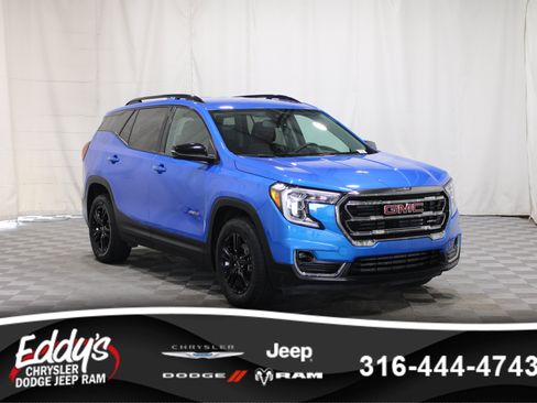 Used 2024 GMC Terrain AT4 AWD/4WD image 1