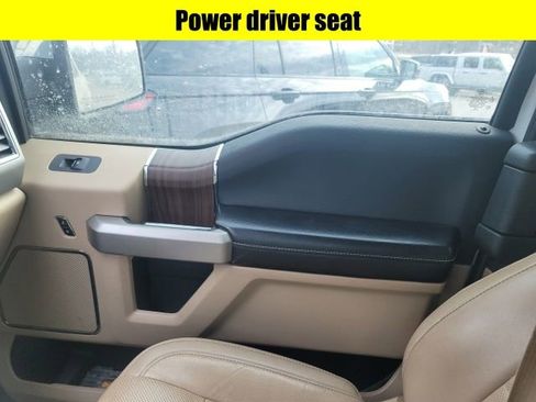 Used 2016 Ford F150 Lariat image 23