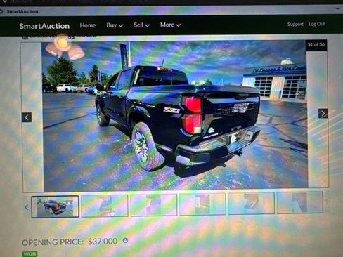 Used 2024 Chevrolet Colorado Z71 w/ Z71 Convenience Package 2 AWD/4WD image 17