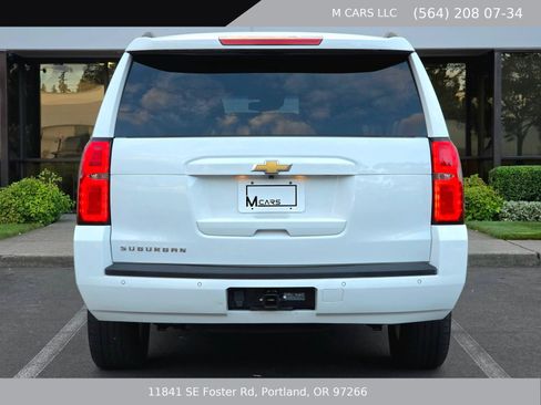 Used 2019 Chevrolet Suburban LT AWD/4WD image 7
