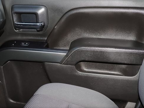 Used 2018 Chevrolet Silverado 1500 LT w/ All Star Edition image 24