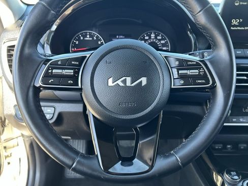 Used 2022 Kia Seltos S AWD/4WD image 19