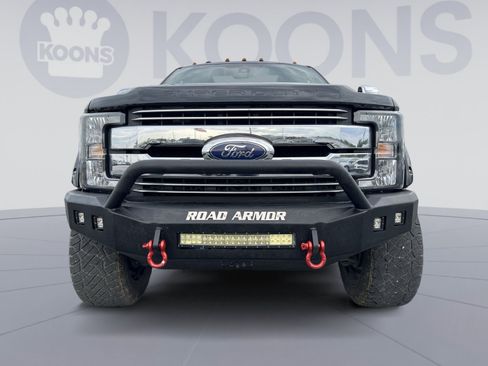 Used 2017 Ford F250 Lariat w/ Lariat Ultimate Package AWD/4WD image 11
