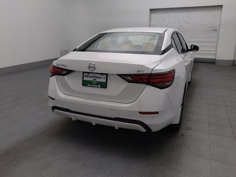 Used 2022 Nissan Sentra SV w/ SV Premium Package FWD image 7