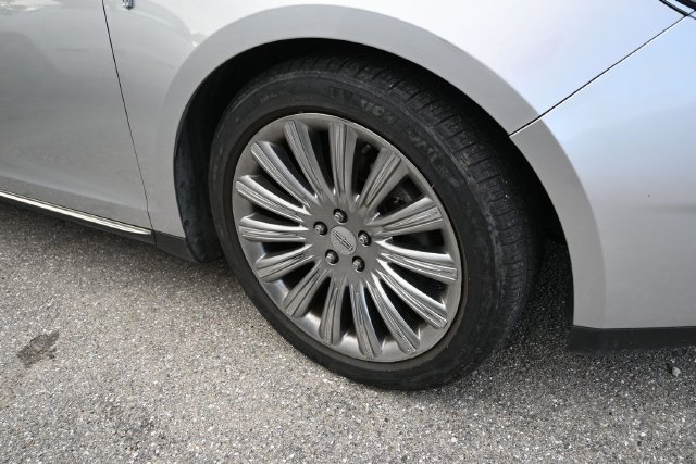 Used 2015 Lincoln MKS w/ Equipment Group 101A FWD image 16