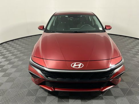 Used 2024 Hyundai Elantra SEL FWD image 8